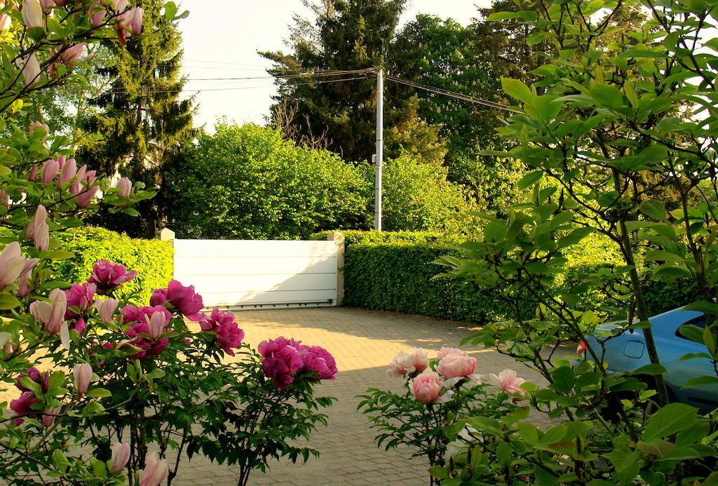 Les Deux Chenes Bed & Breakfast La Chapelle-Sur-Erdre Exterior photo