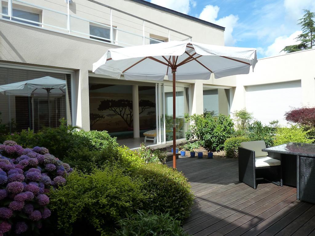 Les Deux Chenes Bed & Breakfast La Chapelle-Sur-Erdre Exterior photo